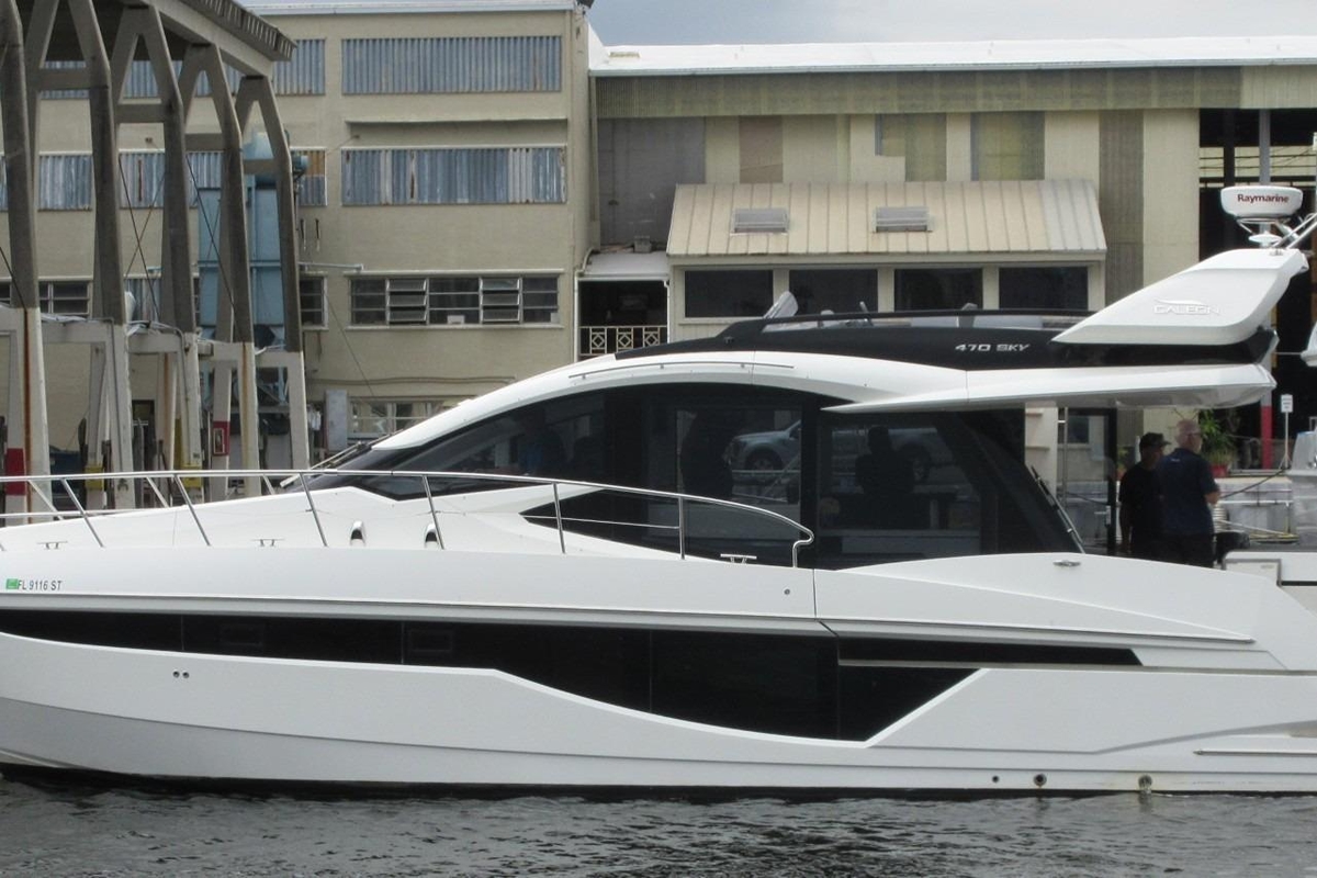 2019 Galeon 470 Sky - Sold Boat