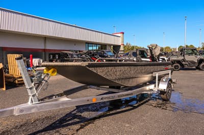 BOATZON | Gator Tail 1750 Savage Mid Deck 2027