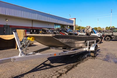 BOATZON | Gator Tail 1860 EXT SERIES PKG 8 W GTZ 2027