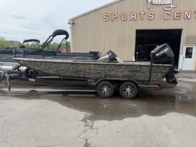 BOATZON | Gator Trax 2272 Barracuda Bay 2025 BOATZON | Gator Trax 2272 Barracuda Bay 2025