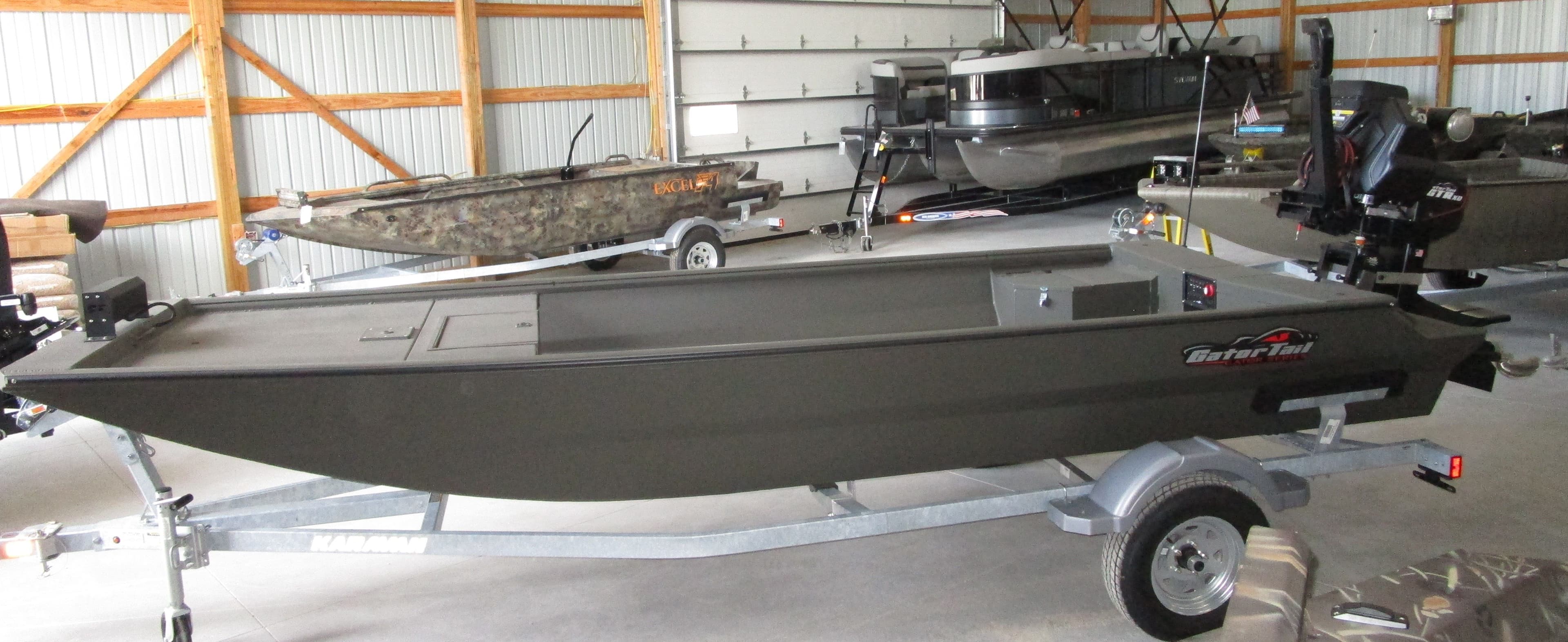 Gatortail GB1748FFGATRP Gator Series 2026 Karavan galvanized bunk trailer 2026 GTZ40L Black 2026