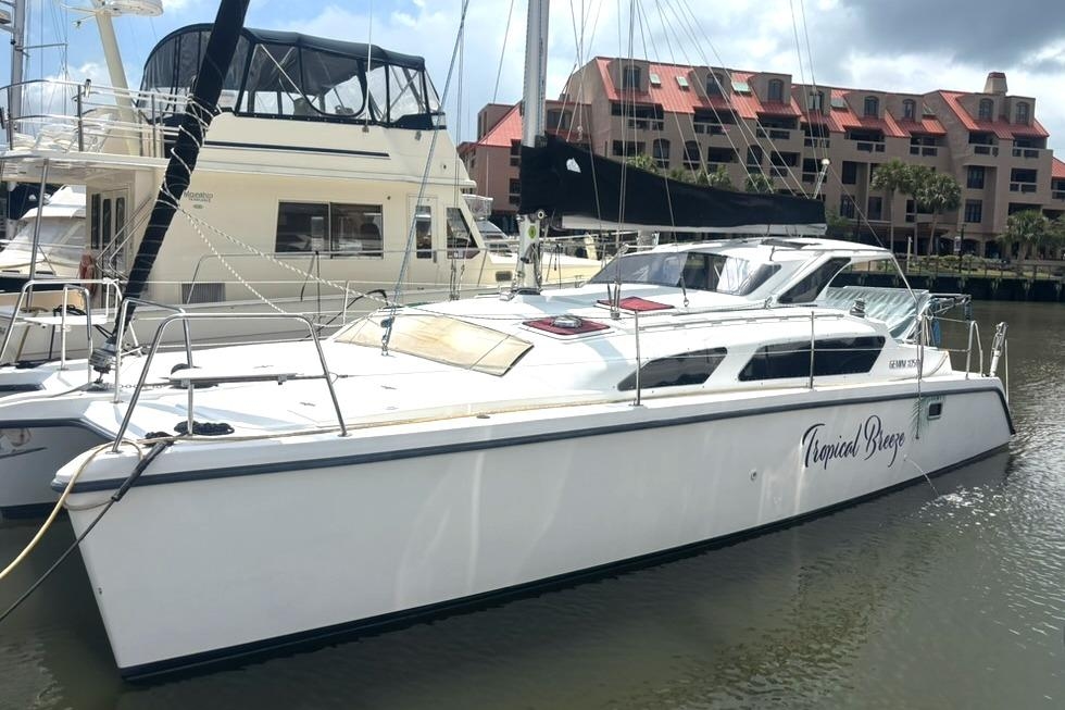 2006 Gemini 105 MC - Sold Boat