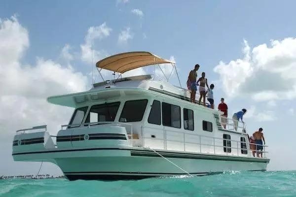 2005 Gibson 44 - Sold Boat
