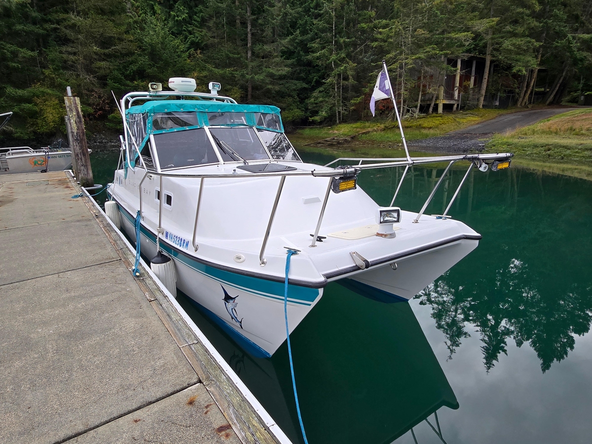 1997 Glacier Bay 252 - Sold Boat