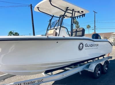 BOATZON | Gladiator 2400 CC 2026