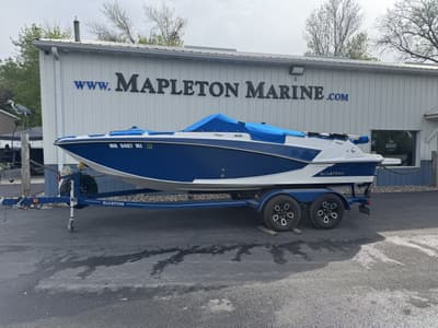 BOATZON | Glastron 205 2023