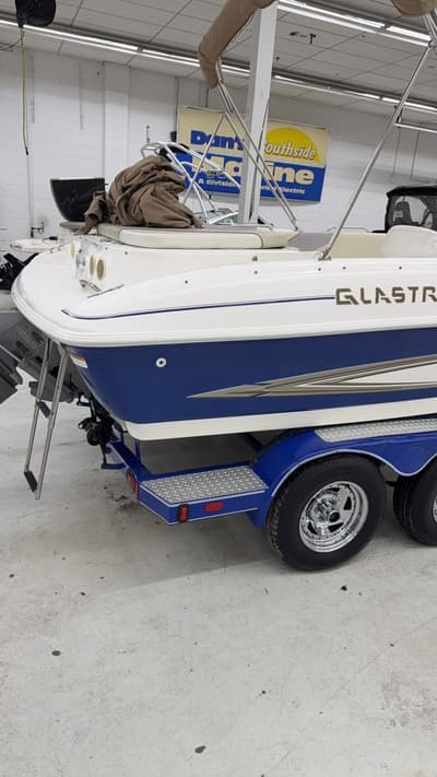 BOATZON | Glastron DX205 2005