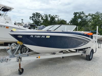 BOATZON | Glastron GT 180 2015