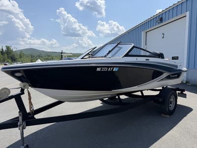BOATZON | Glastron GT 180 2018