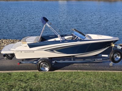 BOATZON | Glastron GT 185 2016