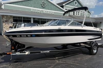 BOATZON | Glastron GT 205 2011