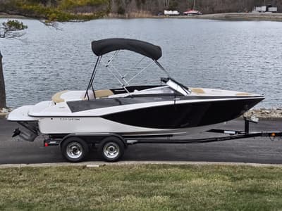 BOATZON | Glastron GT 205 2016