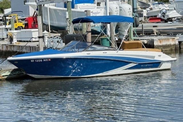 2019 Glastron GT 205 - Sold Boat