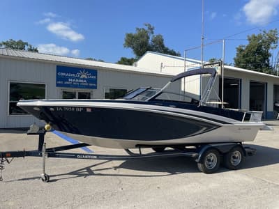 BOATZON | Glastron GT 225 2016