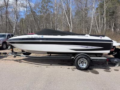 BOATZON | Glastron GT205 2011