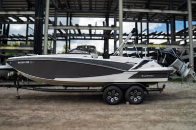 BOATZON | Glastron GTD 240 2025