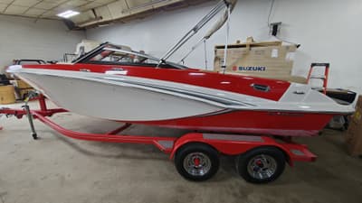 BOATZON | Glastron GTL205 2014