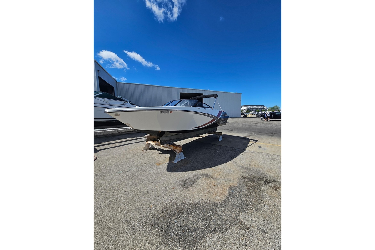 2021 Glastron GTS 205 - Sold Boat