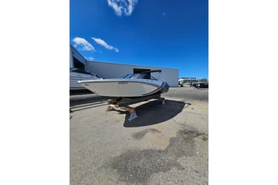 BOATZON | Glastron GTS 205 2021