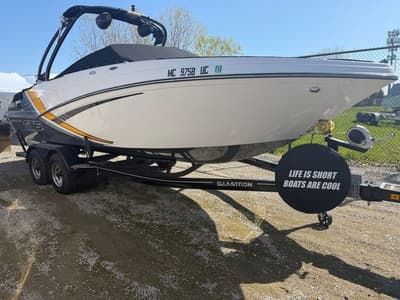 BOATZON | Glastron GTS245 2017