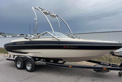 BOATZON | Glastron GX 235 2004