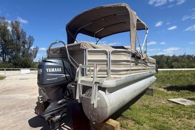 BOATZON | Godfrey 2200 RE 2003