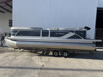 BOATZON | Godfrey 2286 Cruise 2026