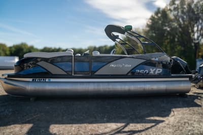 BOATZON | Godfrey 250 XP3  Tritoon 2015
