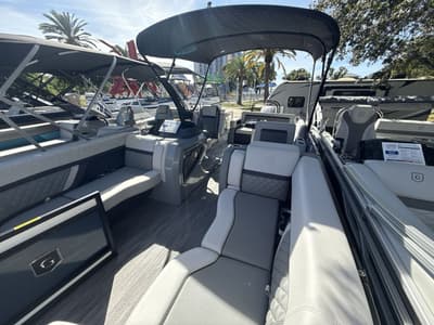 BOATZON | Godfrey 255 SFL 2026