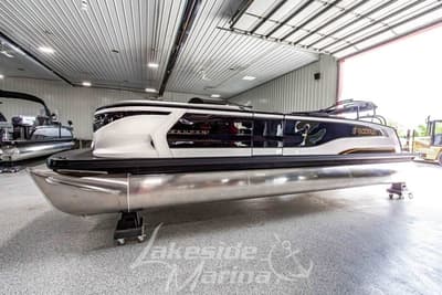 BOATZON | Godfrey 2700 MTF 2026