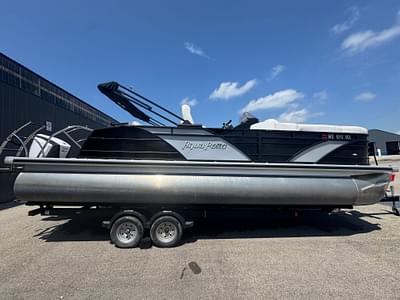 BOATZON | Godfrey AP 240 Elite OB 2016