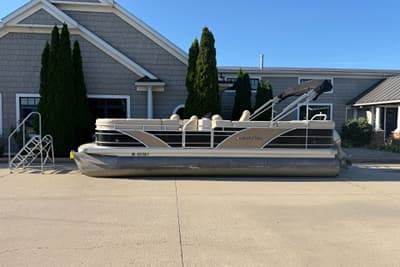 BOATZON | Godfrey Aqua Patio 2012