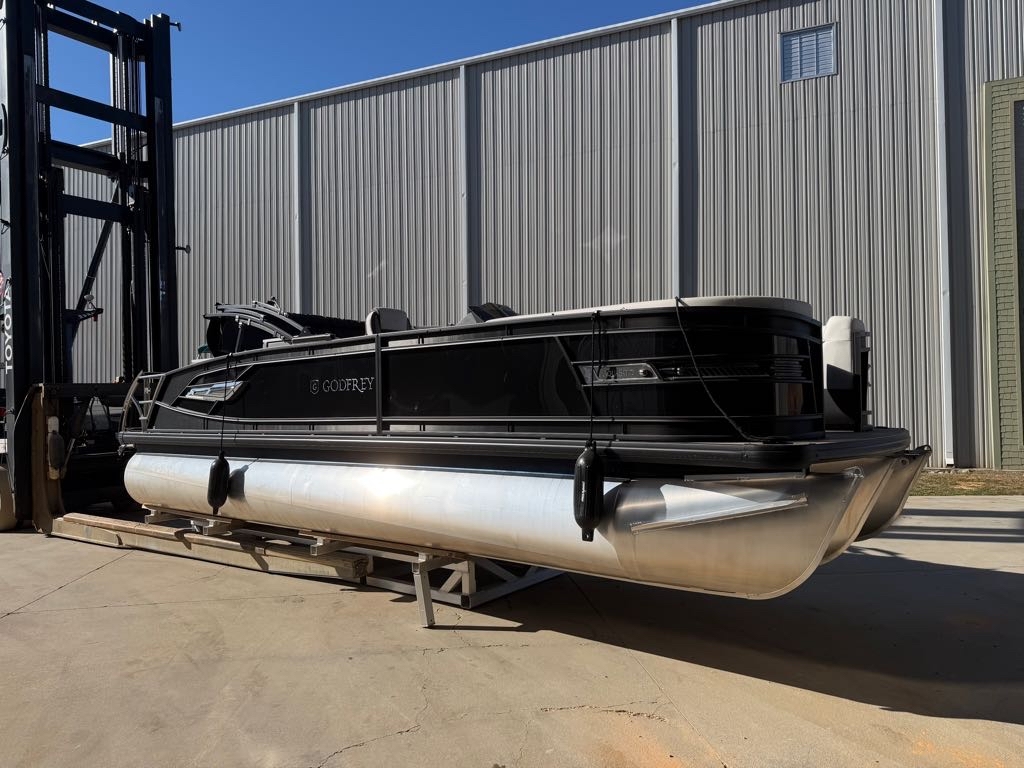 2025 Godfrey Godfrey Aqua Patio 255 SFL  Yamaha 425 XTO 2025 - Sold Boat