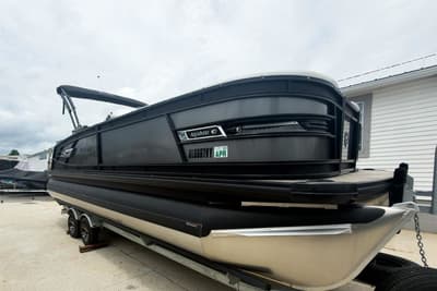 BOATZON | Godfrey AquaPatio 23 Single Flip Lounge  235 SFLC 2024