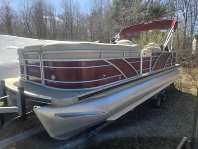 BOATZON | Godfrey AquaPatio 240 SL 2012