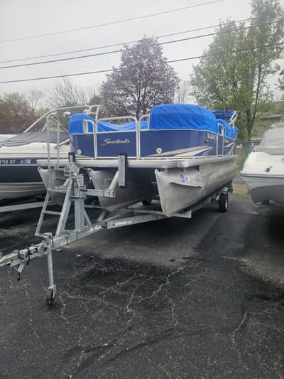 BOATZON | GODFREY MARINE SW2086 CRUISE 2012