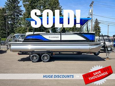 BOATZON | Godfrey MC235 SB 2023
