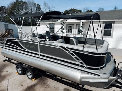 BOATZON | Godfrey Monaco 23 Dual Flip Lounge Tritoon  235 DFL 2025