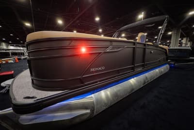 BOATZON | Godfrey Monaco 23 Ultra Lounge Tritoon  235 ULC 2026