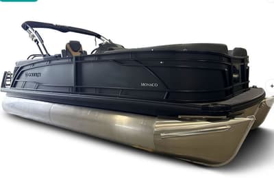 BOATZON | Godfrey Monaco 23 Ultra Lounge Tritoon  235 ULC 2027