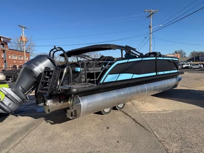 BOATZON | Godfrey Monaco 235 SFL Tritoon  Yamaha 300 2026