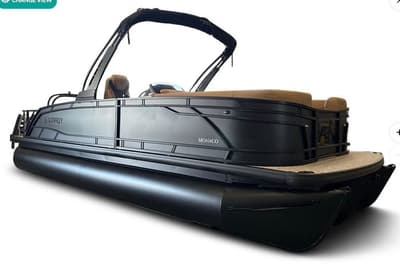 BOATZON | Godfrey Monaco 25 MidTable Flip Lounge Tritoon  255 MTF 2027