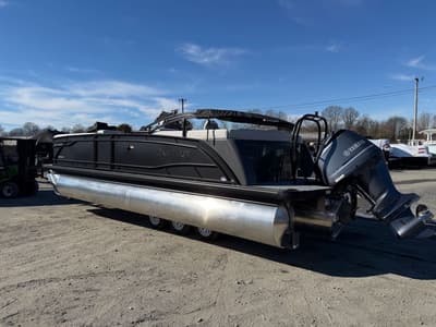 BOATZON | Godfrey Monaco 255 ULC  Yamaha 300 2026