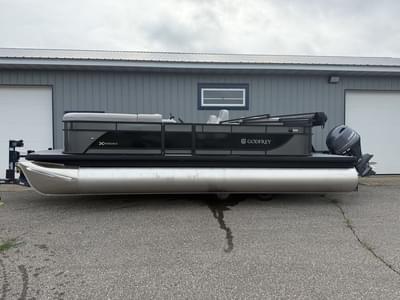 BOATZON | Godfrey Pontoons EX 2286 Split Bench 2026