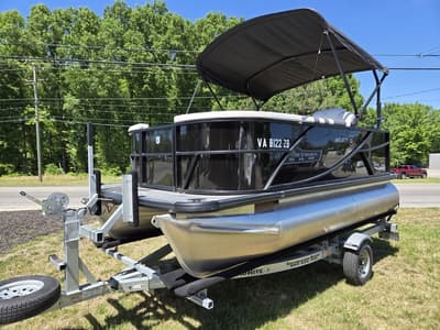 BOATZON | Godfrey Pontoons Mighty G 1476 C 2024