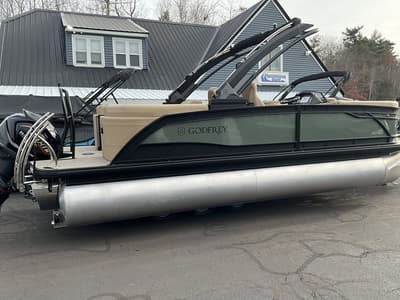 BOATZON | Godfrey Pontoons Monaco 235 SB 27 iMPACT Center Tube Package 2026 BOATZON | Godfrey Pontoons Monaco 235 SB 27 iMPACT Center Tube Package 2026