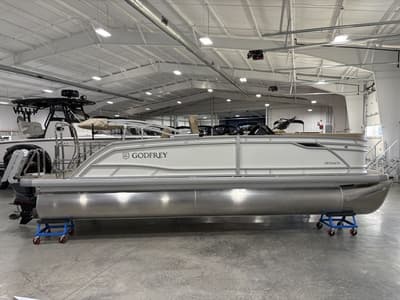 BOATZON | Godfrey Pontoons Monaco 235 SFL 27 iMPACT 20 Center Tube Package 2026