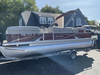 BOATZON | Godfrey Pontoons PE200FS3 2011
