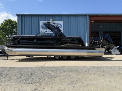 BOATZON | Godfrey Pontoons Sanpan 2700 ULW Twin iMPACT  Package 29 in Center Tube 2026