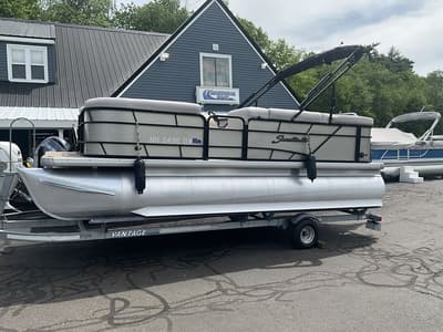 BOATZON | Godfrey Pontoons SW 2080 C 2017 BOATZON | Godfrey Pontoons SW 2080 C 2017